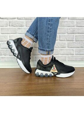 ⭐Nike Air Max DN GS Youth Shoes Sz 6Y Black Metallic White Sneakers FB8987-007⭐